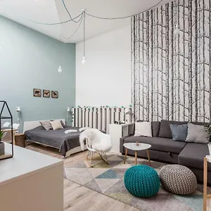 Apartamento Sunlit Forest In The Centre, Budapest
